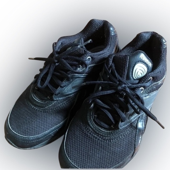 Women's Black Reebok Runners Size 6.5 - Picture 1 of 5